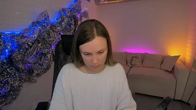 SandraLindsey online show from November 25, 2025, 9:42 am