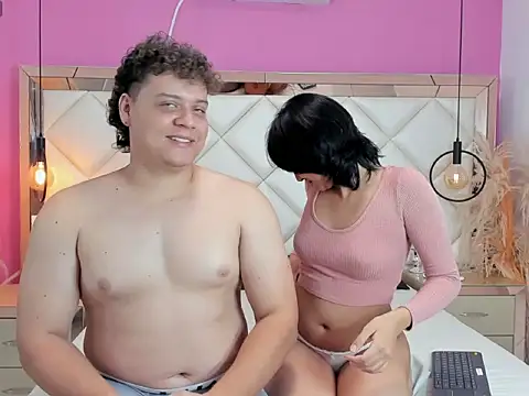 Snapshot of Onyx_And_Jade chatting on November 21, 2025, 1:48 am Onyx And Jade online show from November 21, 2025, 1:48 am