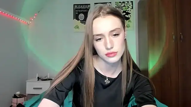 tinyglow online show from May 22, 2026, 10:41 pm