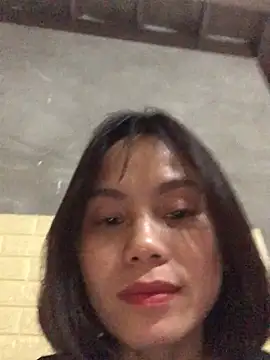 Trangbabylove online show from March 16, 2026, 5:05 pm