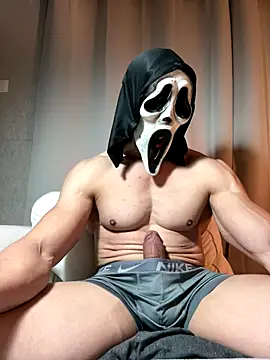 Snapshot of Luna_MaskedMan chatting on December 15, 2025, 3:01 am Luna MaskedMan online show from December 15, 2025, 3:01 am