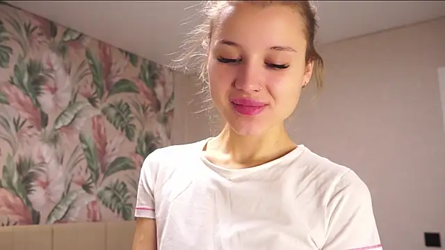 AnnabelleMaine online show from November 17, 2025, 5:11 am