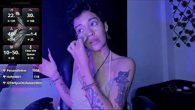 Anny Kiitty online show from April 7, 2026, 3:52 am