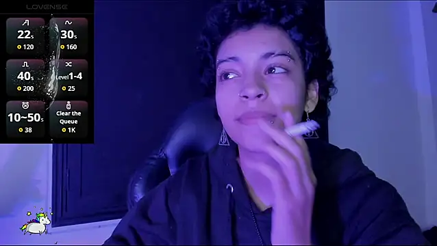 Anny Kiitty online show from April 8, 2026, 3:52 am