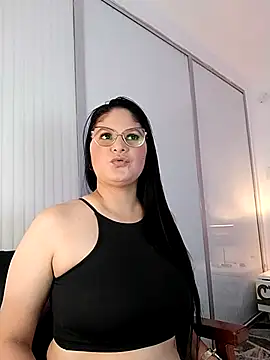 AlinaMilf online show from March 27, 2026, 8:21 pm