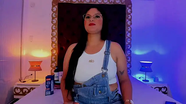 AlinaMilf online show from February 27, 2026, 7:46 pm