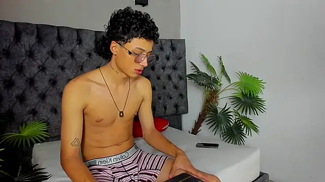 Dylan kent online show from November 28, 2025, 8:31 pm