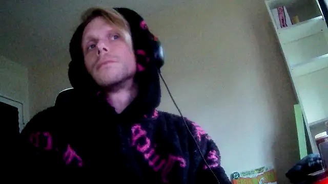 TheMaxDamage online show from November 18, 2025, 3:37 pm