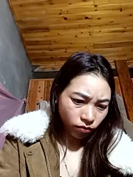 Snapshot of _Su-Su_ chatting on February 3, 2026, 11:43 pm Su-Su online show from February 3, 2026, 11:43 pm