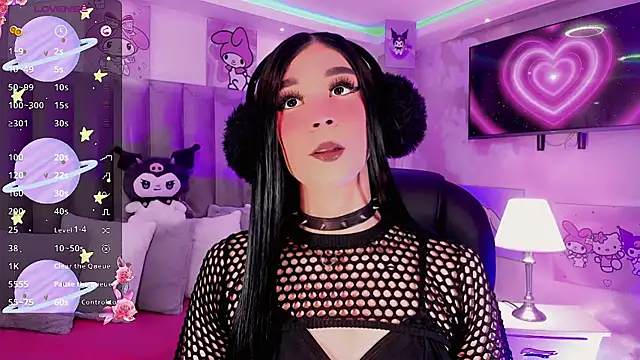 dearAlanaxxx online show from January 13, 2026, 8:35 pm