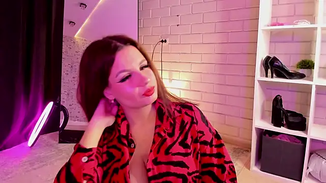 Samura Hix online show from November 20, 2025, 11:33 am