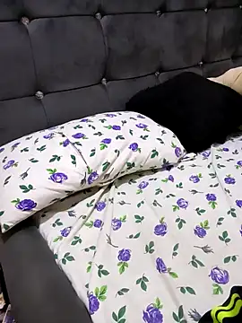 honeypot224 online show from March 9, 2026, 4:49 am