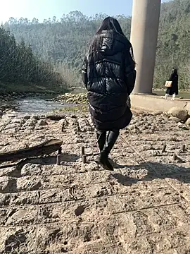 xiaoling2358 online show from January 10, 2026, 4:52 am