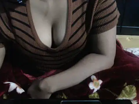 Queen Bhanu online show from December 17, 2025, 8:03 pm