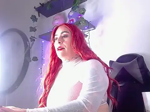 Nina-foxx online show from December 19, 2025, 8:22 pm