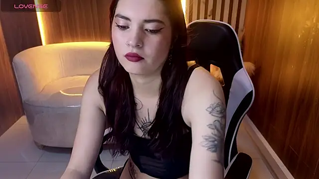 Peige Tx online show from November 24, 2025, 1:00 pm