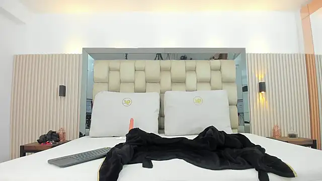 noah pariss online show from December 4, 2025, 11:20 am