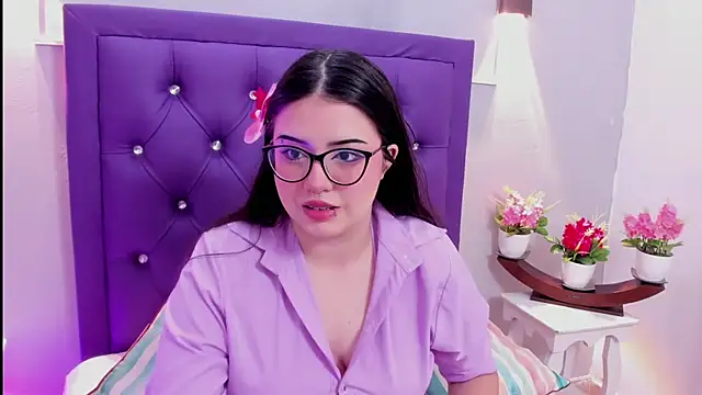 Violeta Morgan  online show from November 30, 2025, 12:17 pm