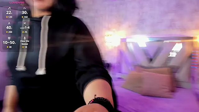 LILITH LIBELULA online show from December 3, 2025, 7:57 pm