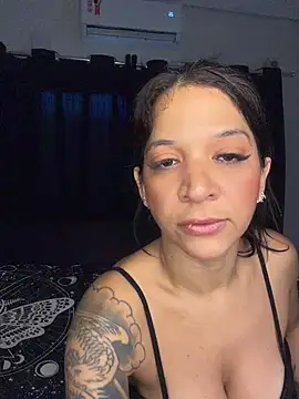 Snapshot of biadominatrix chatting on May 31, 2026, 11:05 am biadominatrix online show from May 31, 2026, 11:05 am