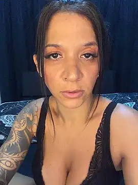 Snapshot of biadominatrix chatting on June 11, 2026, 12:32 am biadominatrix online show from June 11, 2026, 12:32 am