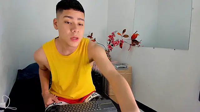 Lucastorrez01 online show from January 7, 2026, 12:26 am