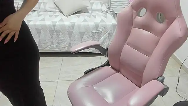 Snapshot of Tahira_bakir chatting on November 20, 2025, 12:06 pm Tahira bakir online show from November 20, 2025, 12:06 pm