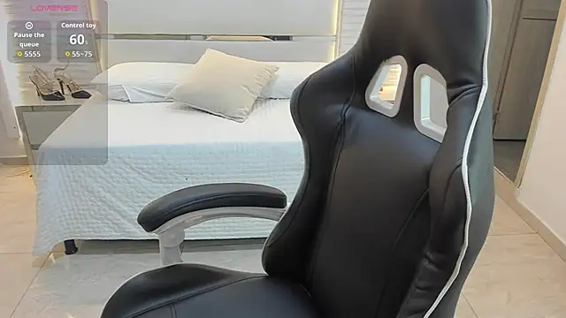 Snapshot of Tahira_bakir chatting on December 15, 2025, 12:44 pm Tahira bakir online show from December 15, 2025, 12:44 pm