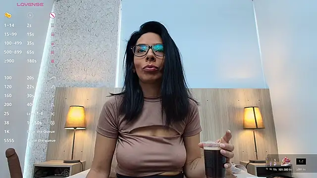 Snapshot of mature_eva1 chatting on December 4, 2025, 11:31 am mature eva1 online show from December 4, 2025, 11:31 am