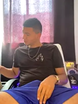 lester rose online show from December 14, 2025, 4:01 pm