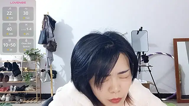 Snapshot of adele8731 chatting on November 18, 2025, 2:20 pm adele8731 online show from November 18, 2025, 2:20 pm