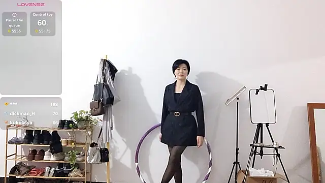 Snapshot of adele8731 chatting on November 26, 2025, 2:39 pm adele8731 online show from November 26, 2025, 2:39 pm