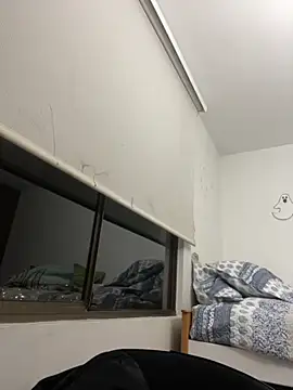 Boyfriend-Hot online show from November 19, 2025, 4:23 am