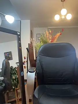 Boyfriend-Hot online show from November 17, 2025, 1:31 am