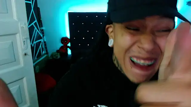 Zero-X9 online show from February 11, 2026, 8:20 pm