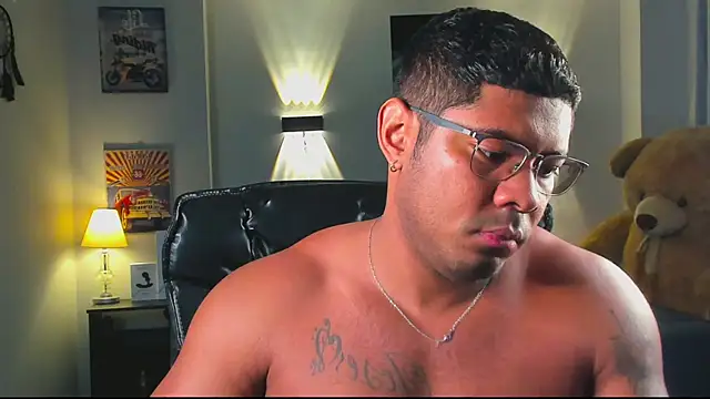 LEONHDZ online show from December 20, 2025, 12:08 pm