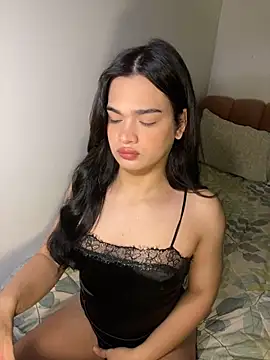 fairuu online show from December 5, 2025, 4:33 am