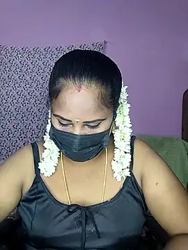 Snapshot of Tamil_devagi chatting on April 28, 2026, 8:41 am Tamil devagi online show from April 28, 2026, 8:41 am