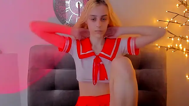 Snapshot of MiilaGlow chatting on February 28, 2026, 2:17 pm MiilaGlow online show from February 28, 2026, 2:17 pm