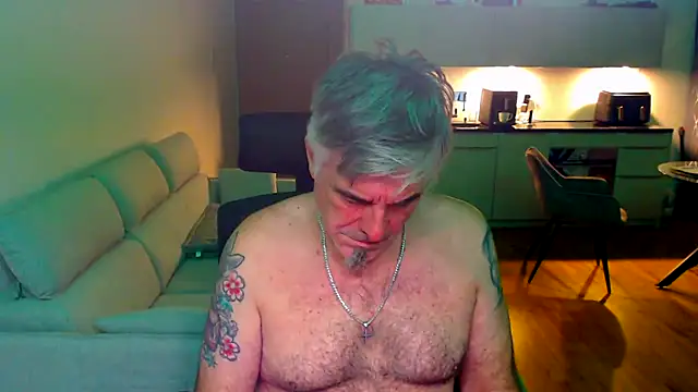 Buidapest online show from March 25, 2026, 4:12 am