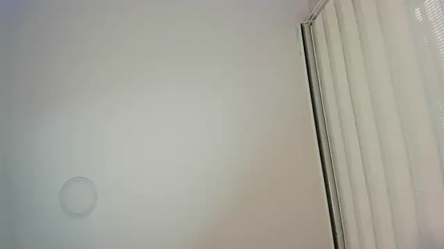 Charlotte Williams 1 online show from November 22, 2025, 12:26 pm