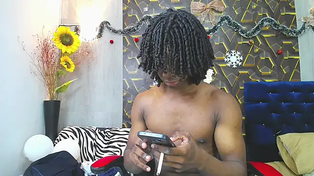 Snapshot of negga_cum chatting on December 3, 2025, 1:21 pm negga cum online show from December 3, 2025, 1:21 pm