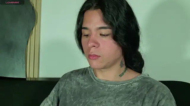 Snapshot of Angel-umbra chatting on January 18, 2026, 10:07 am Angel-umbra online show from January 18, 2026, 10:07 am