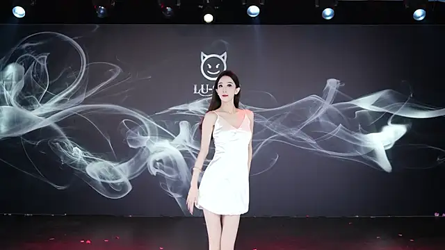 LU-909 online show from December 20, 2025, 12:57 am