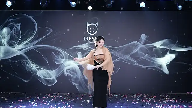 LU-909 online show from December 17, 2025, 12:37 am