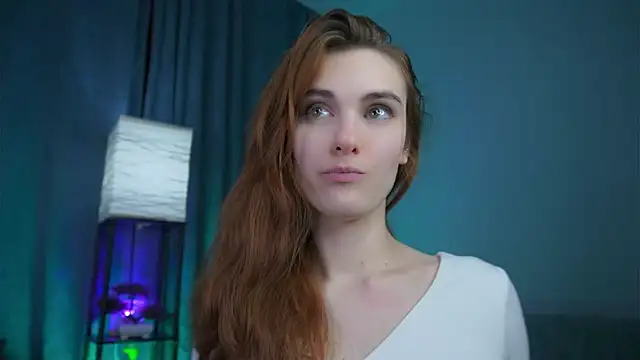 foxy cute4you online show from December 3, 2025, 7:13 pm