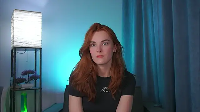 foxy cute4you online show from April 19, 2026, 7:38 pm