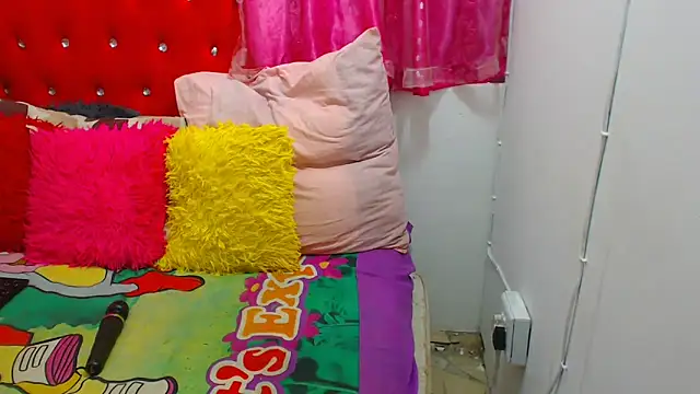 Snapshot of melanin_lizzy chatting on April 14, 2026, 8:47 pm melanin lizzy online show from April 14, 2026, 8:47 pm