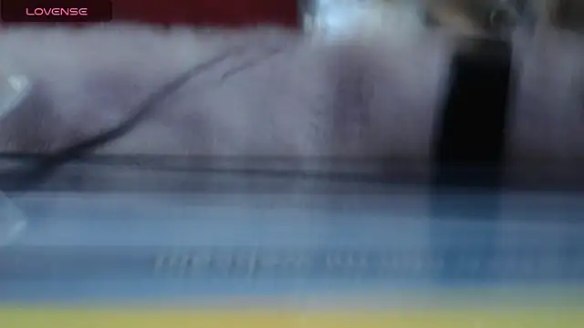 DAYANNZE online show from November 28, 2025, 2:23 am