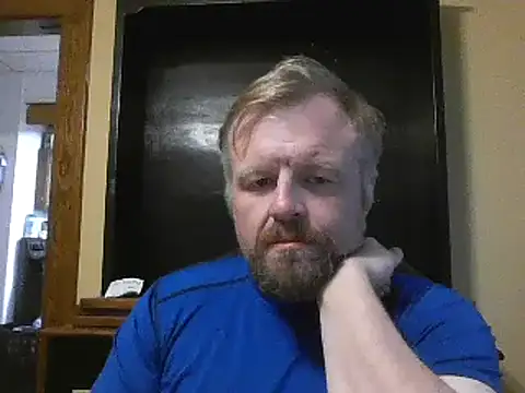 Snapshot of TheOneDonShaun chatting on May 5, 2026, 11:52 pm TheOneDonShaun online show from May 5, 2026, 11:52 pm